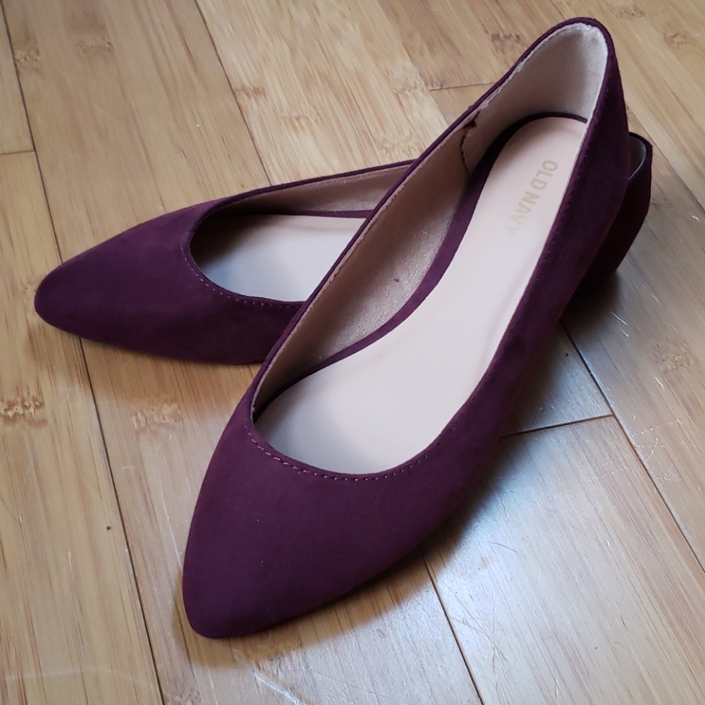 NWOT Old Navy Pointed Toe Flats